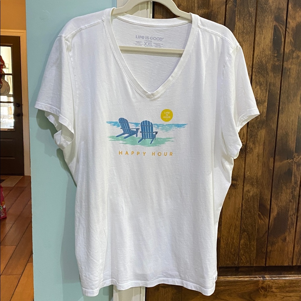 Life Is Good White Tee with Beach Chairs Graphic. Xxl. Great condition.